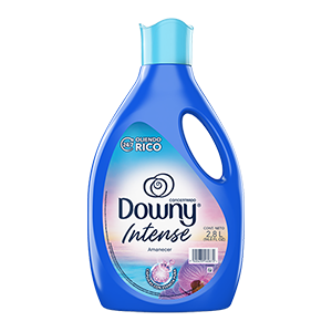 Suavizante de telas líquido concentrado amanecer Downy 2.8L