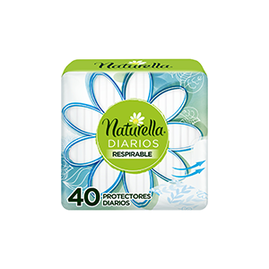 Protectores diarios respirables Naturella 40pz